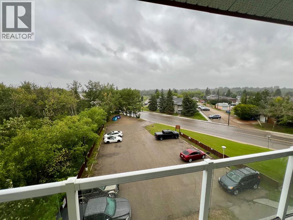 305, 5519 Kerry Wood Drive, Red Deer, Alberta  T4N 4X3 - Photo 2 - A2256852