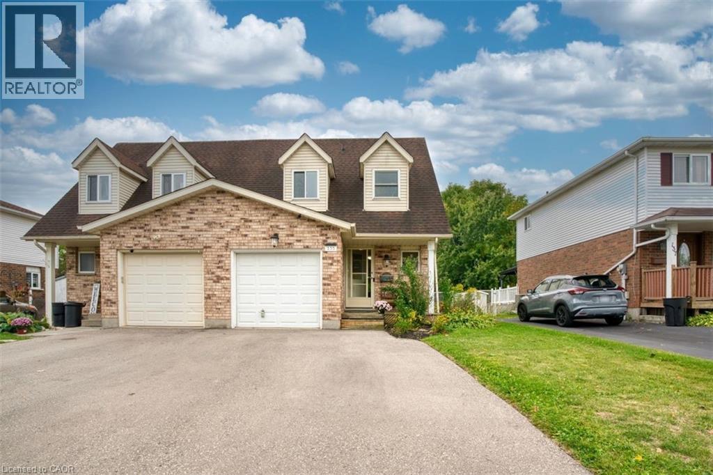 135 EASTFOREST Trail, Kitchener, Ontario