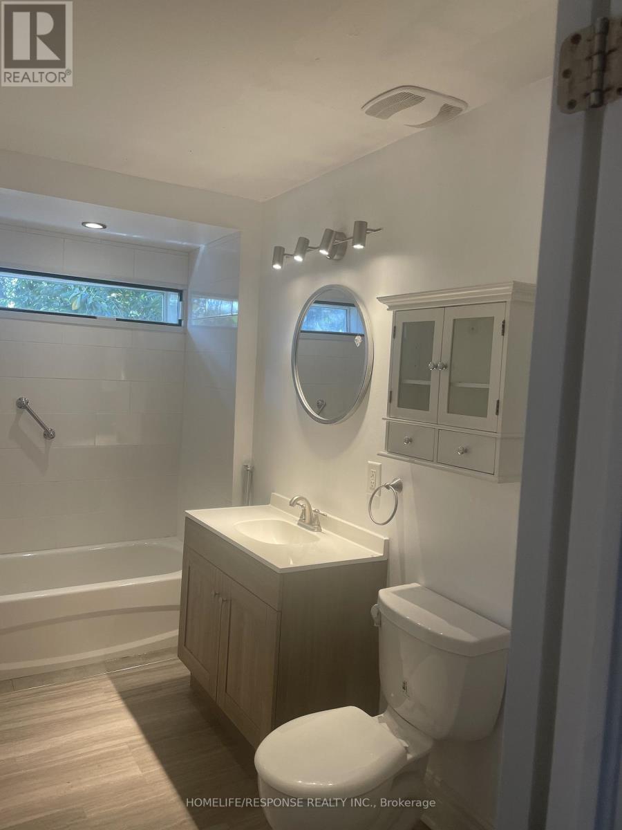 104 Francis Street, Hamilton, Ontario  L8L 3V5 - Photo 12 - X12648270