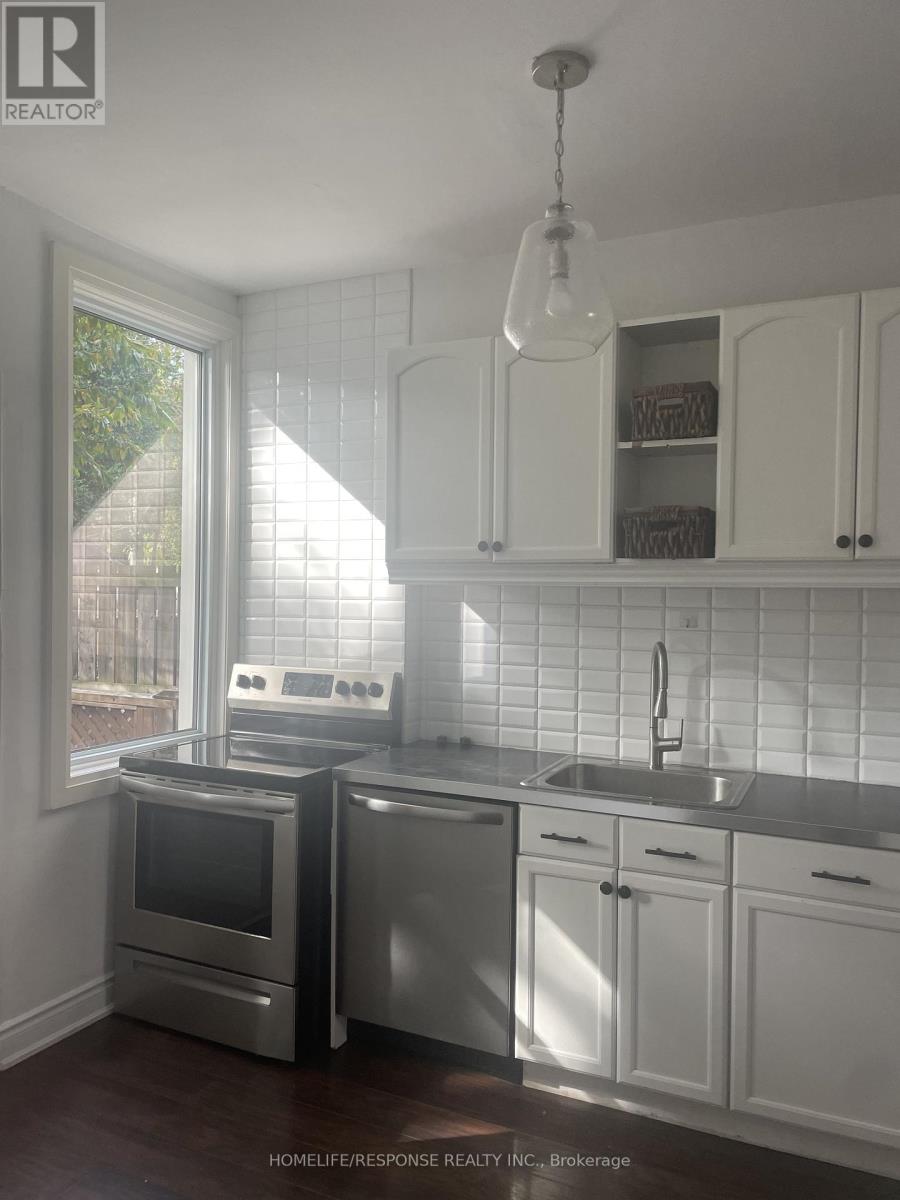 104 Francis Street, Hamilton, Ontario  L8L 3V5 - Photo 4 - X12648270