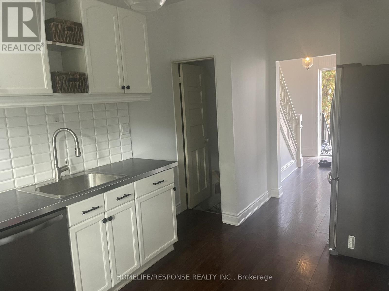 104 Francis Street, Hamilton, Ontario  L8L 3V5 - Photo 5 - X12648270