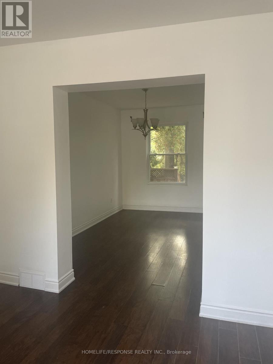 104 Francis Street, Hamilton, Ontario  L8L 3V5 - Photo 7 - X12648270