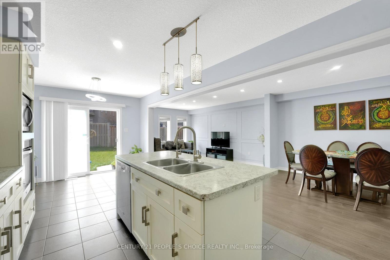 286 Macalister Boulevard, Guelph, Ontario  N1G 0E6 - Photo 19 - X12648316