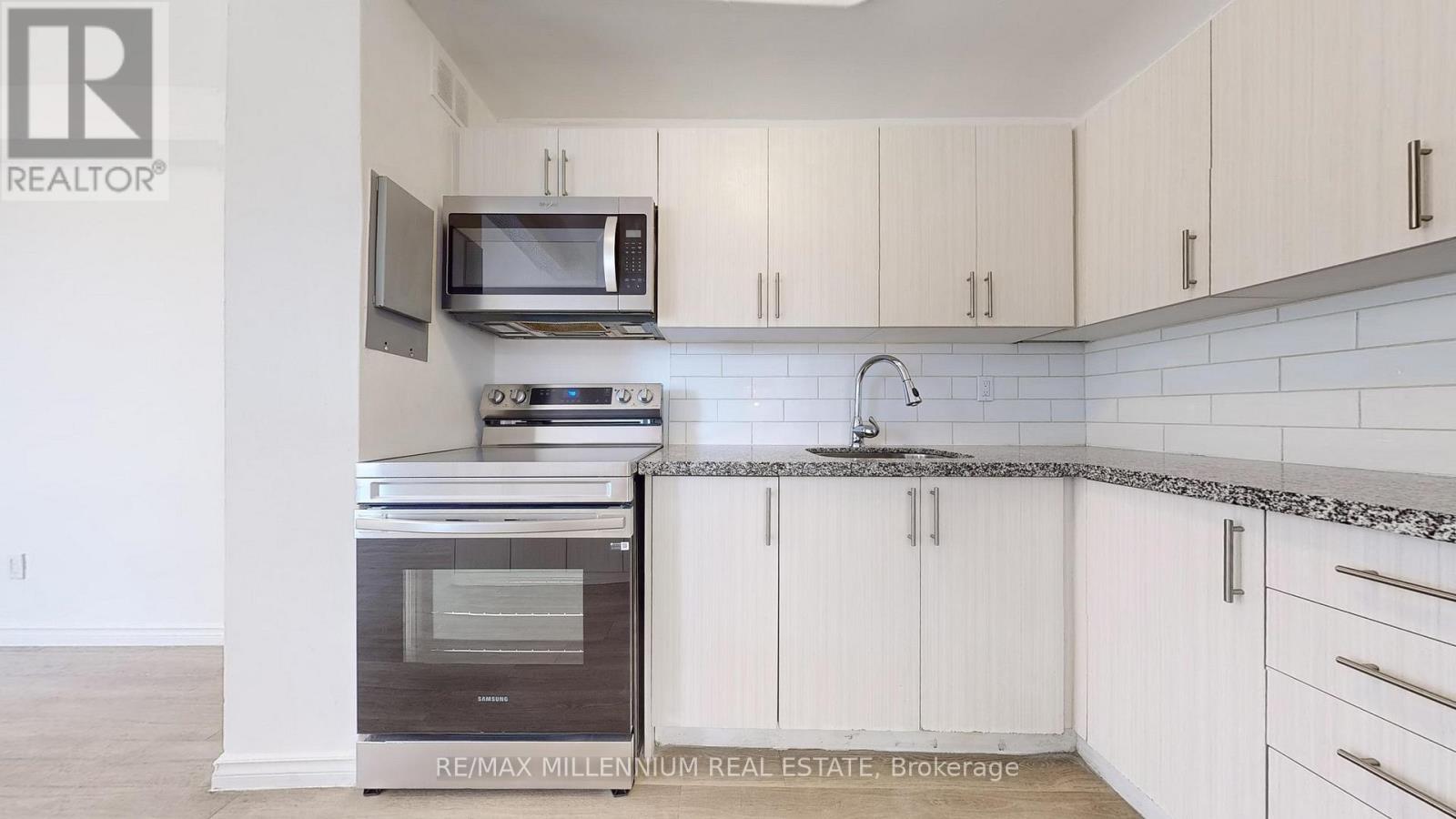 1003 - 221 MELVIN AVENUE, Hamilton, Ontario