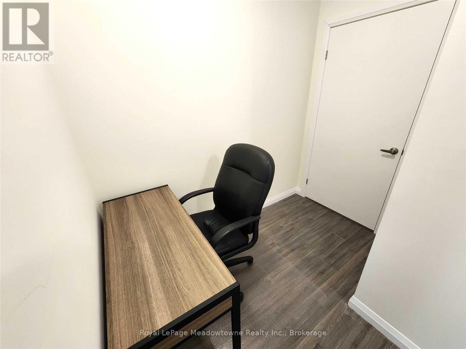 1605 - 104 Garment Street, Kitchener, Ontario  N2G 0C8 - Photo 10 - X12648376