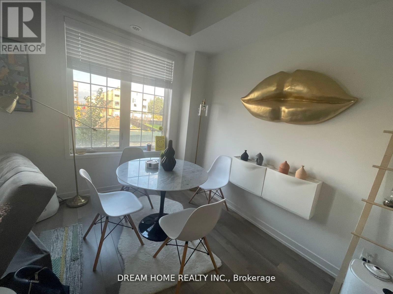 7 Heswall Lane, Newmarket, Ontario  L3Y 0E1 - Photo 6 - N12615160