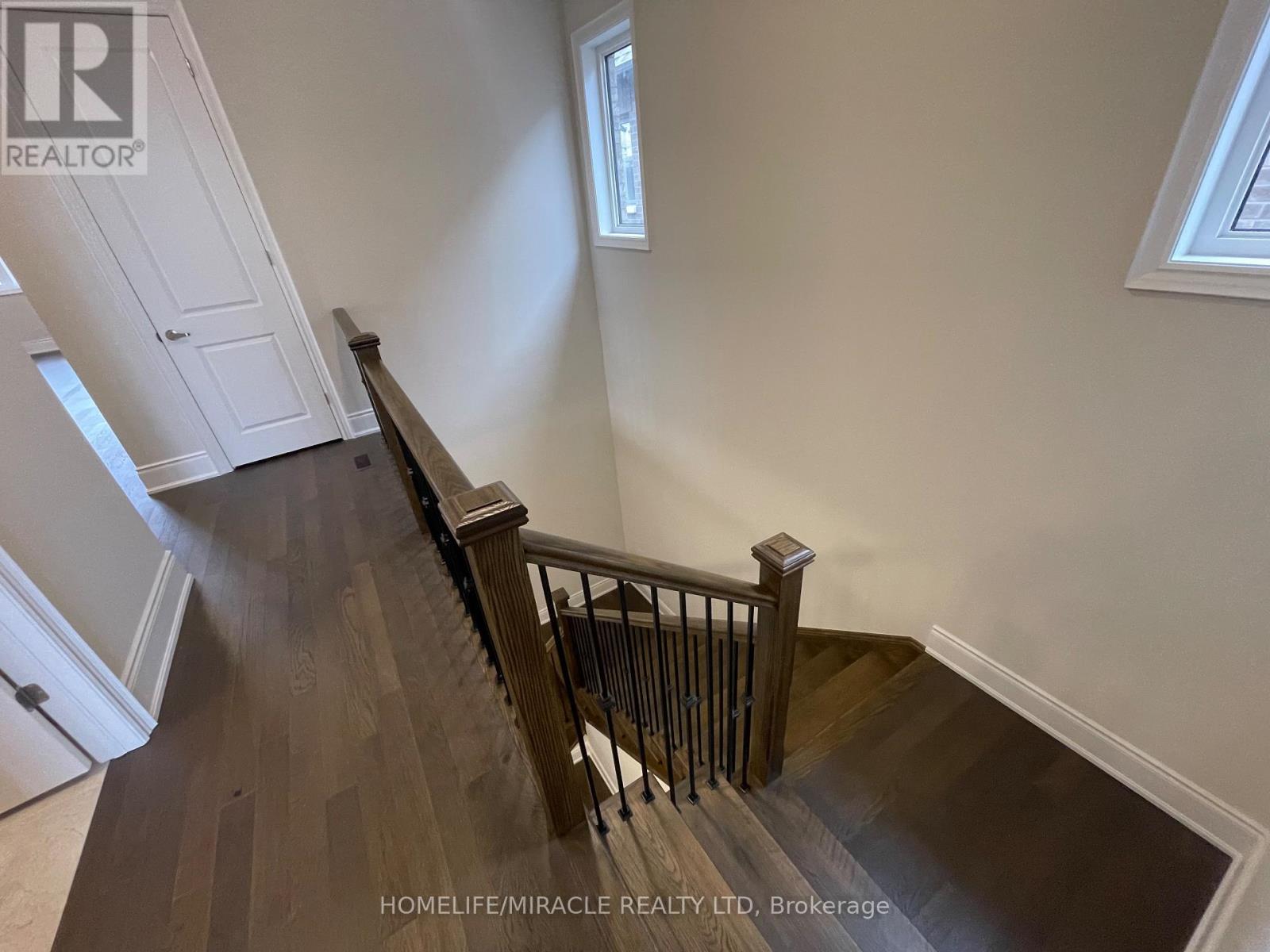 1228 Queens Plate Road, Oakville, Ontario  L6M 5M3 - Photo 19 - W12647850