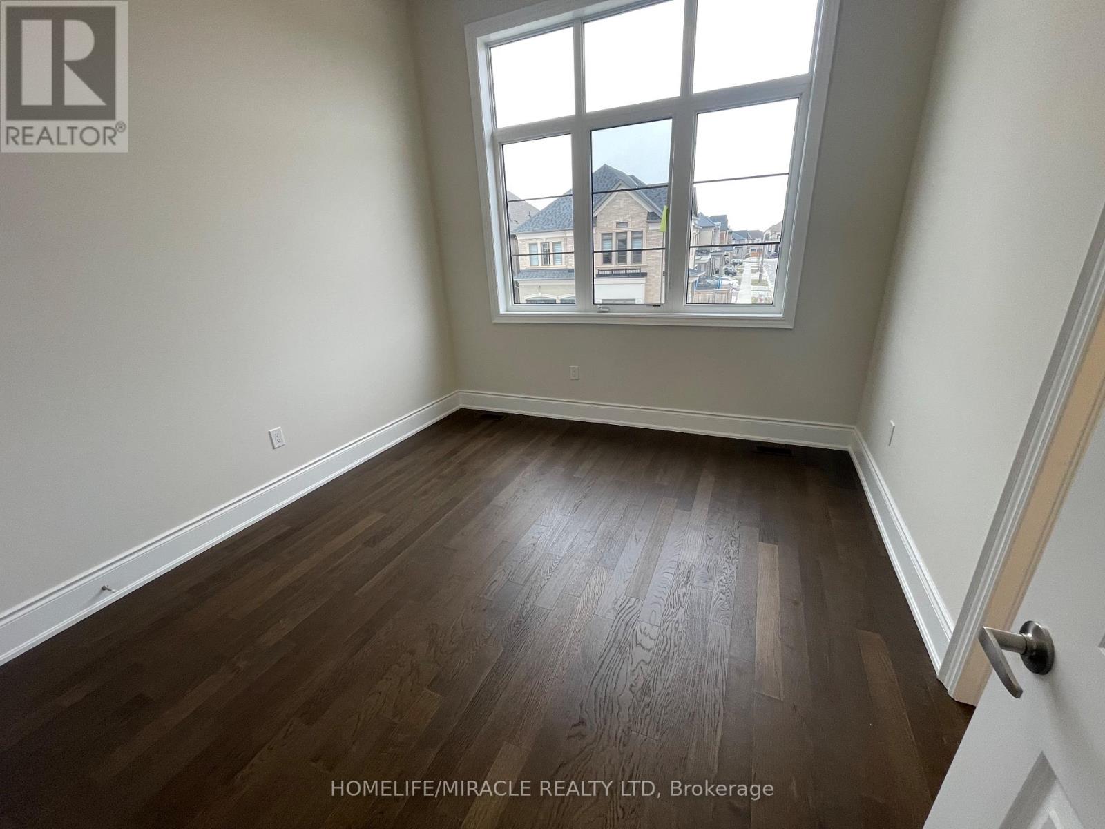 1228 Queens Plate Road, Oakville, Ontario  L6M 5M3 - Photo 37 - W12647850