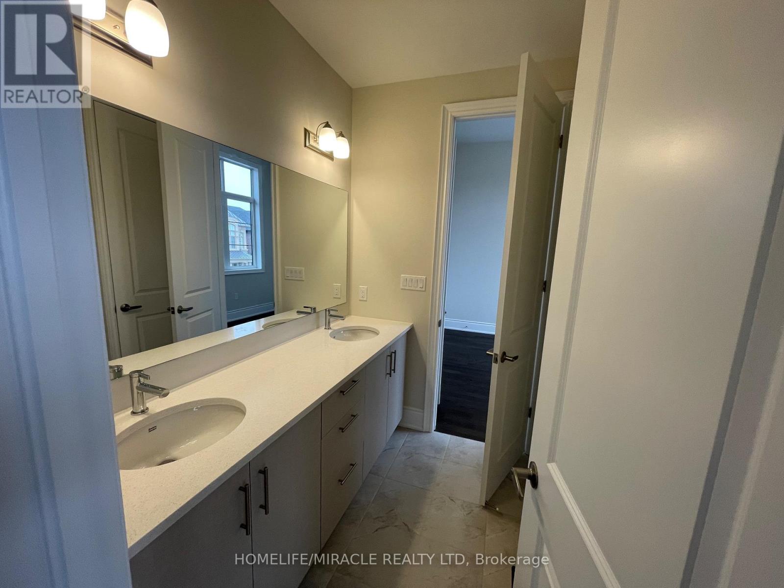 1228 Queens Plate Road, Oakville, Ontario  L6M 5M3 - Photo 34 - W12647850