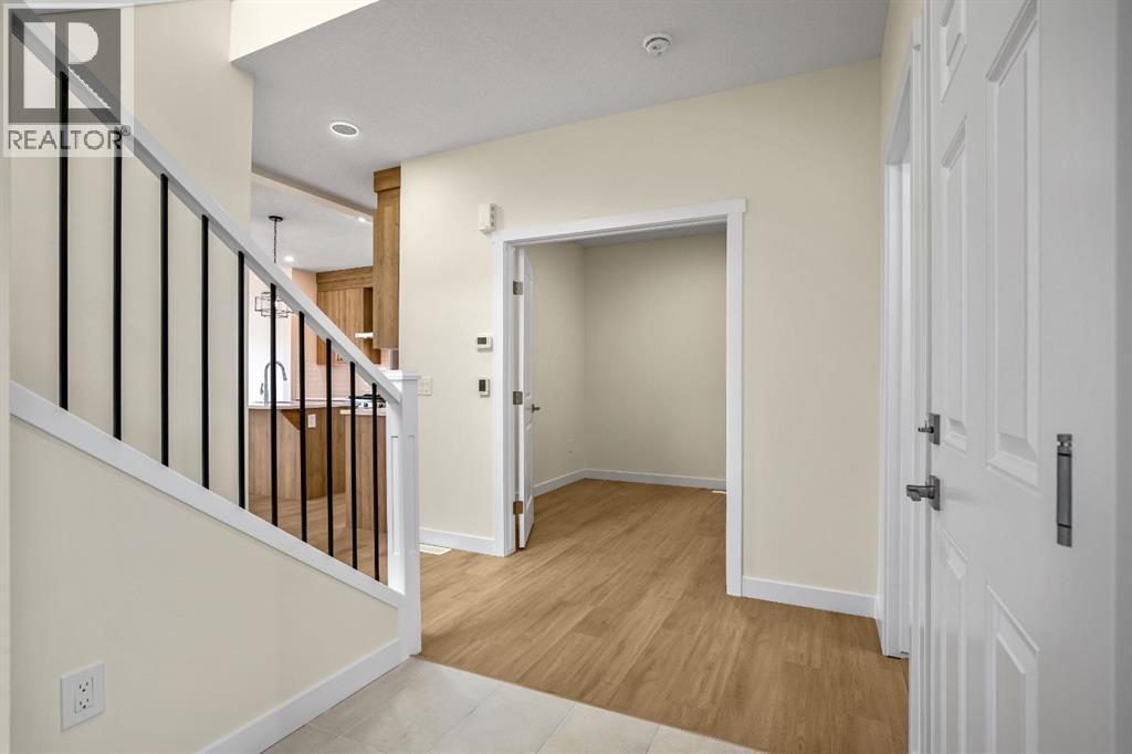 585 Corner Meadows Way Ne, Calgary, Alberta  T3N 2C5 - Photo 2 - A2269676