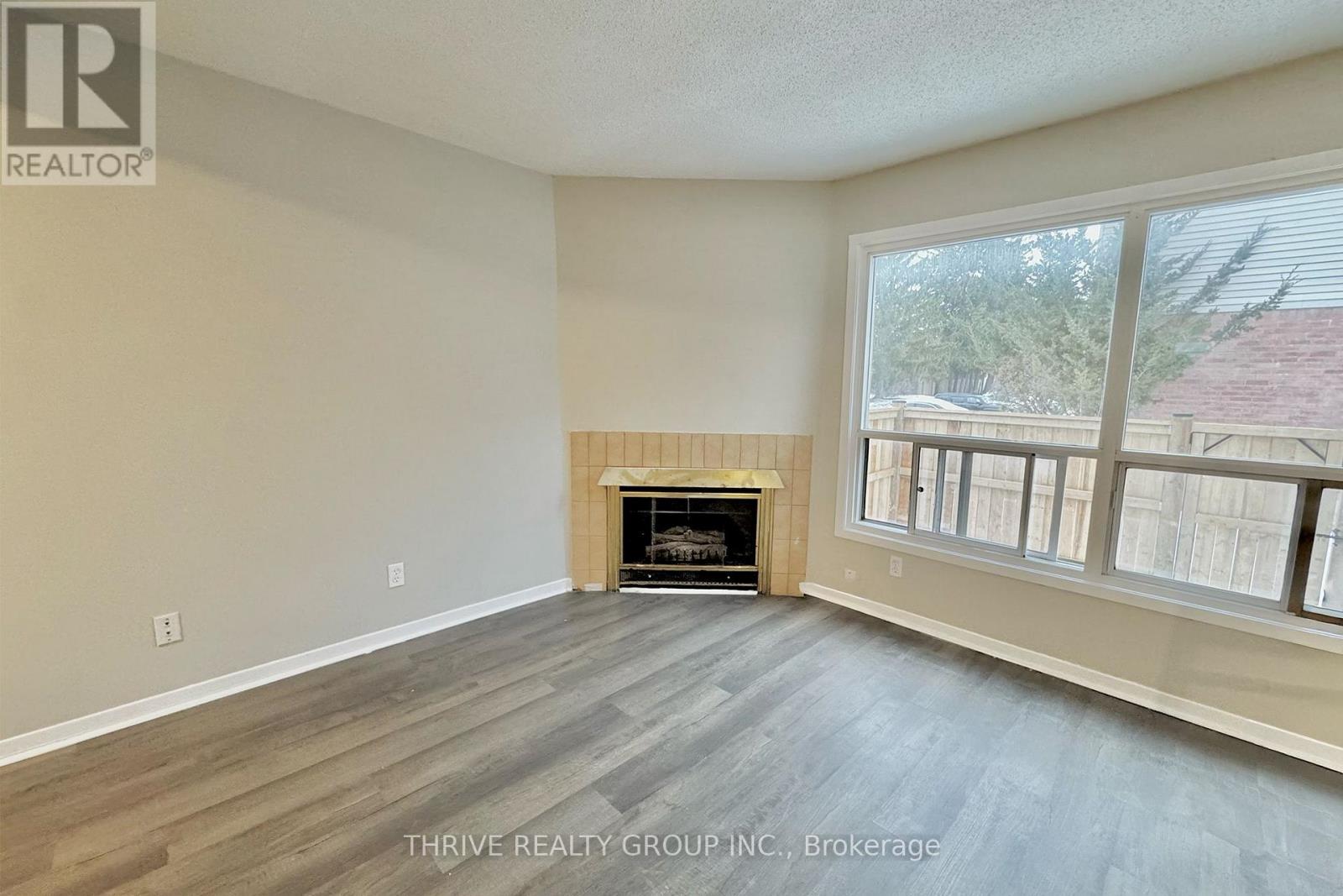 52 - 595 Third Street, London East, Ontario  N5V 4A1 - Photo 5 - X12648356