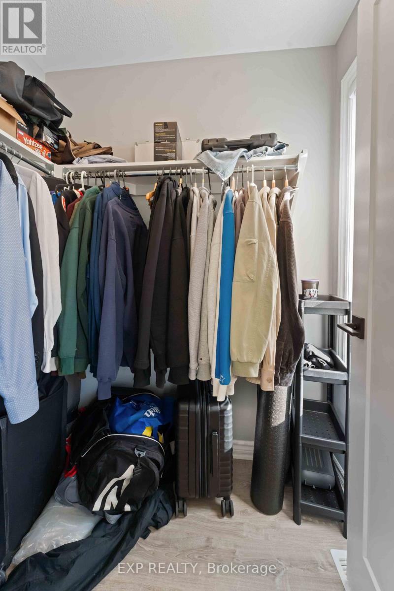 829 Mikinak Road, Ottawa, Ontario  K1K 4Z9 - Photo 33 - X12648400