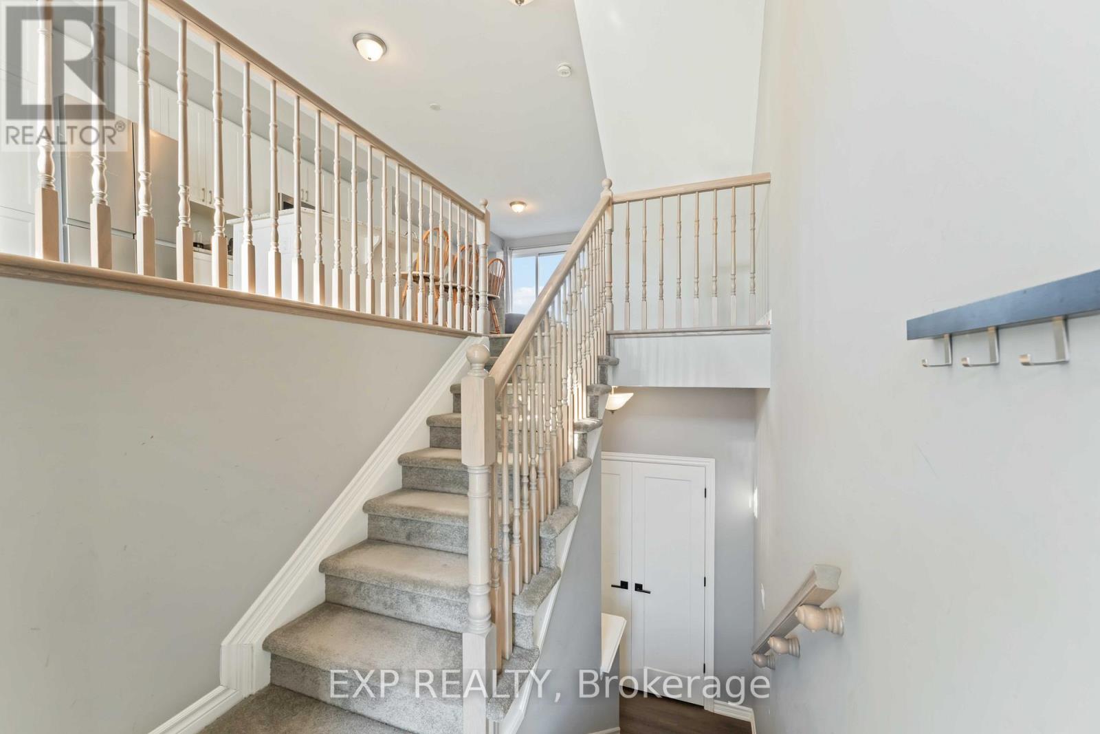 829 Mikinak Road, Ottawa, Ontario  K1K 4Z9 - Photo 7 - X12648400