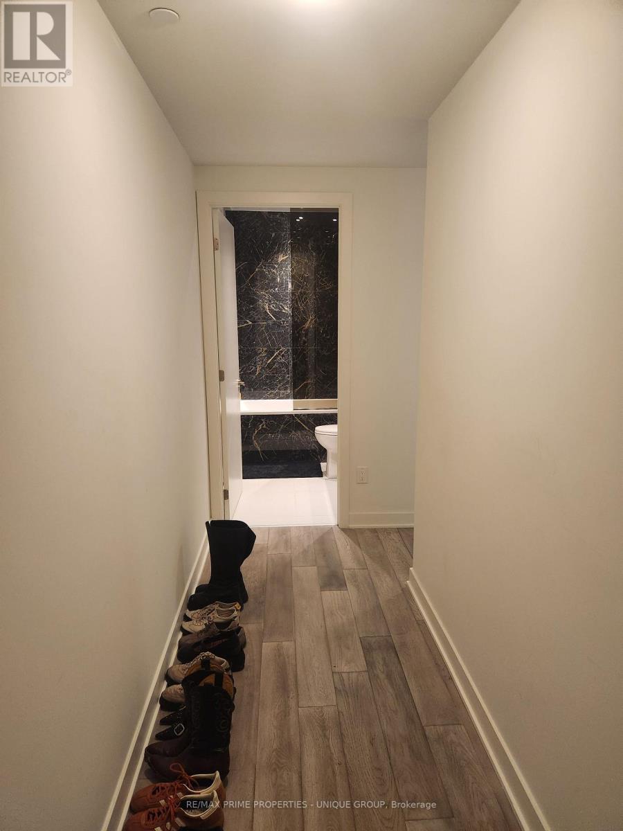 4510 - 11 Yorkville Avenue, Toronto, Ontario  M4W 0B7 - Photo 9 - C12643954