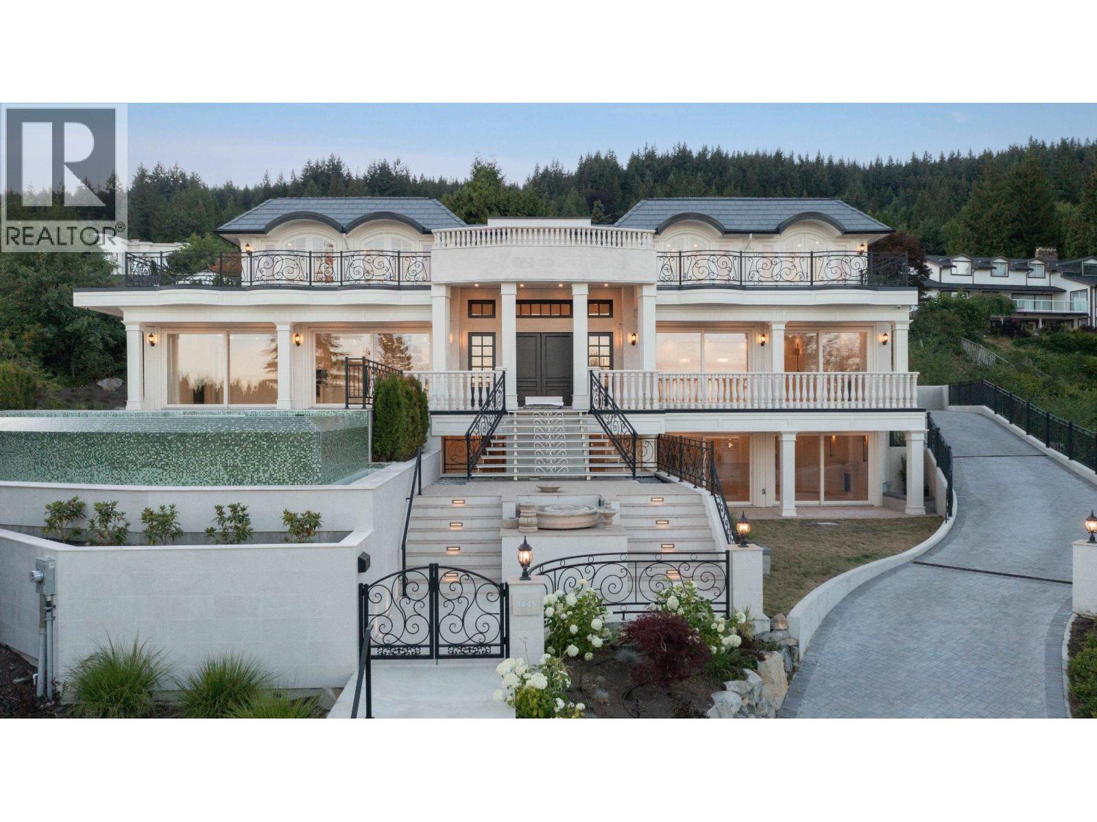 1445 SANDHURST PLACE, West Vancouver, British Columbia