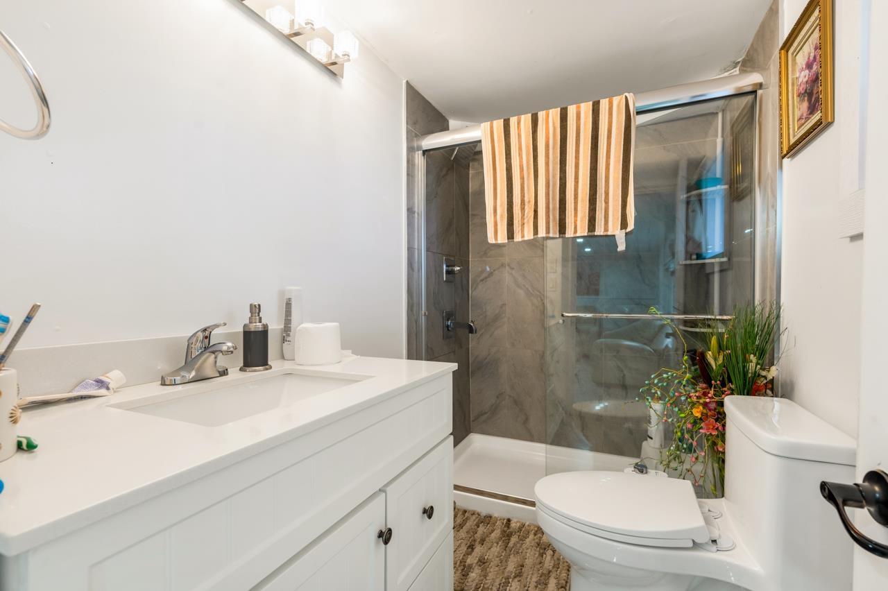 3936 176 Street, Surrey, British Columbia  V3Z 1C4 - Photo 12 - C8074722