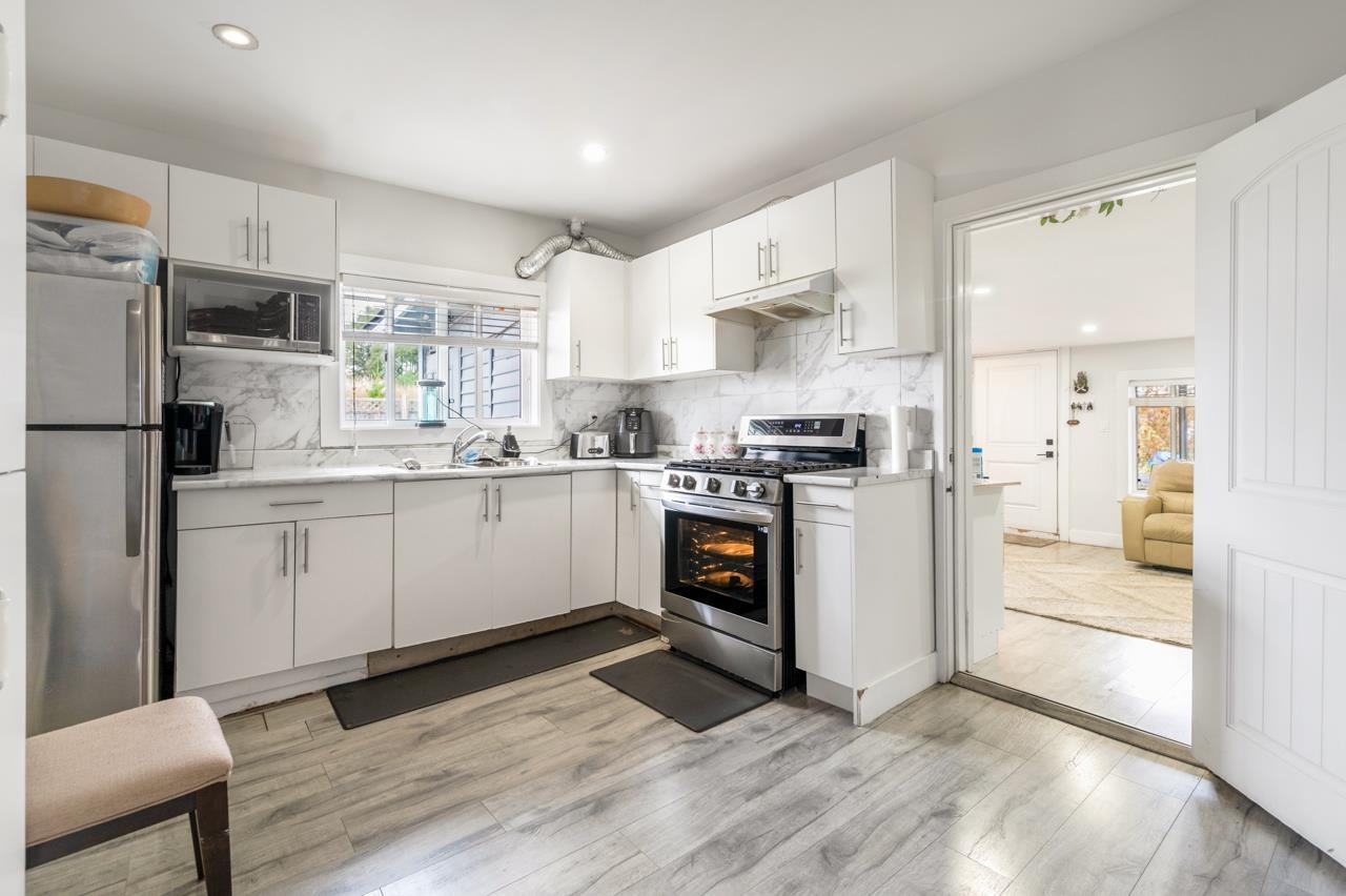 3936 176 Street, Surrey, British Columbia  V3Z 1C4 - Photo 7 - C8074722