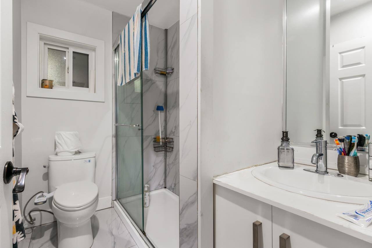 3936 176 Street, Surrey, British Columbia  V3Z 1C4 - Photo 10 - C8074722