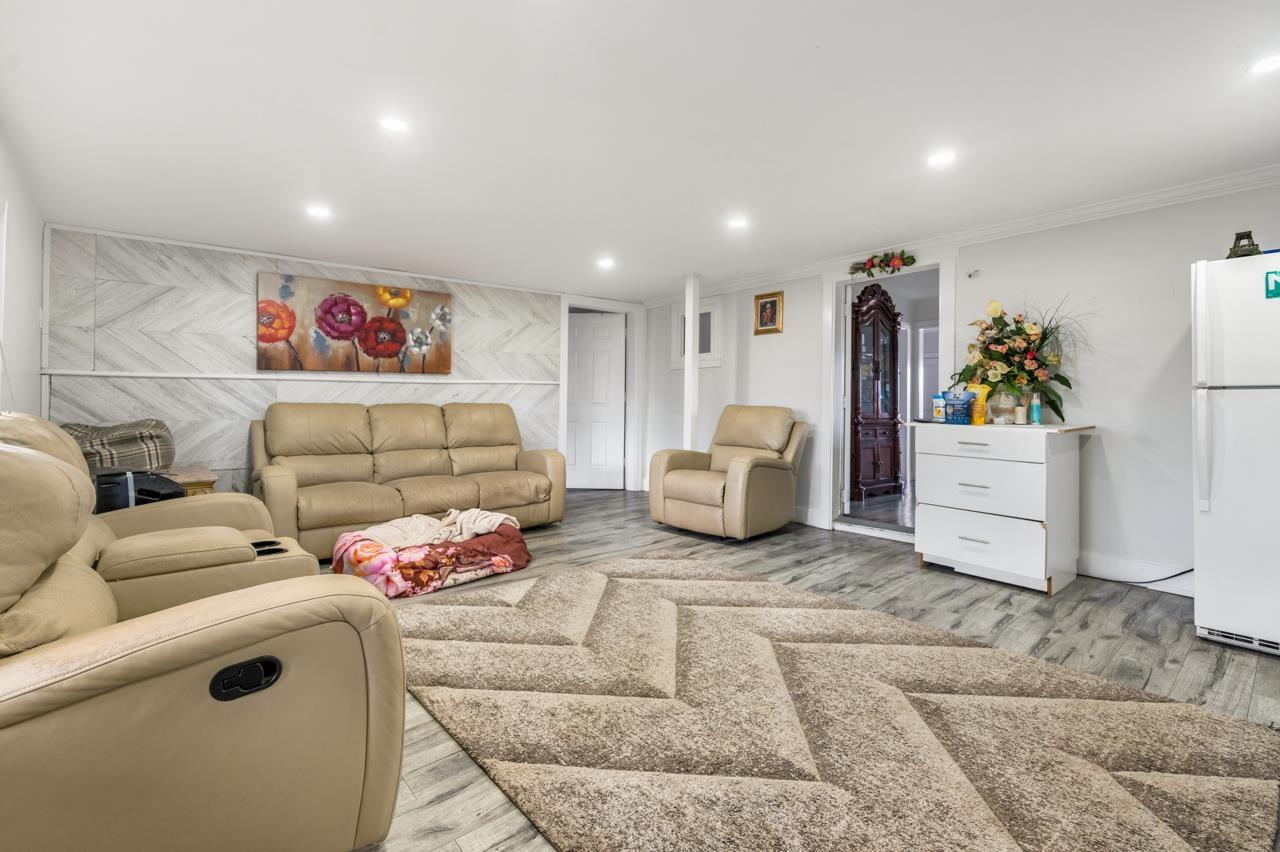 3936 176 Street, Surrey, British Columbia  V3Z 1C4 - Photo 5 - C8074722