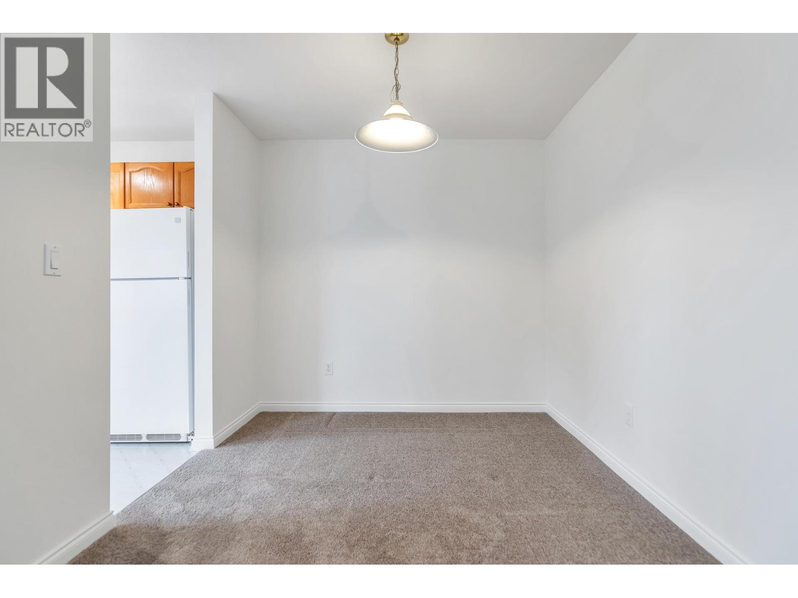 210 9260 No2 Road, Richmond, British Columbia  V7E 2C8 - Photo 3 - R3074778