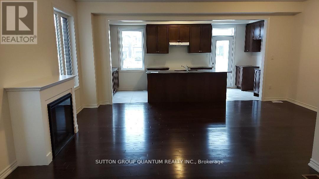 12 Armilia Place, Whitby, Ontario  L1P 0N9 - Photo 3 - E12648394