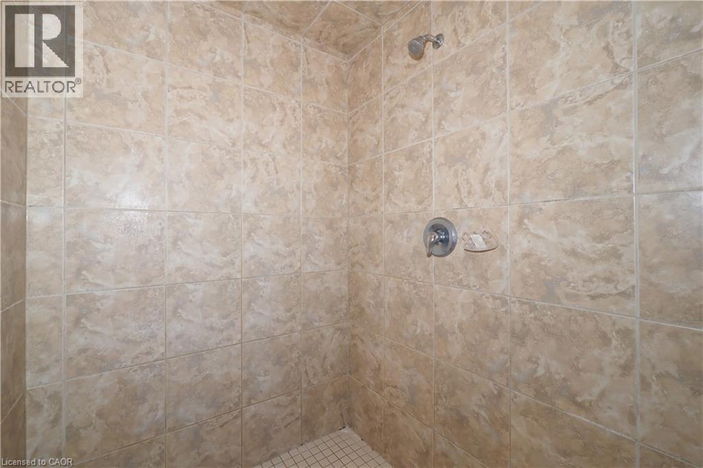 33 Huck Crescent, Kitchener, Ontario  N2N 3N8 - Photo 28 - 40794177