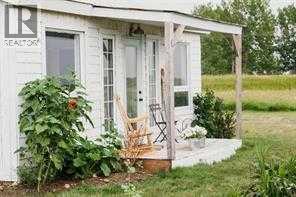 264169 Range Road 273, Kathyrn, Alberta  T0M 1E0 - Photo 4 - A2266846