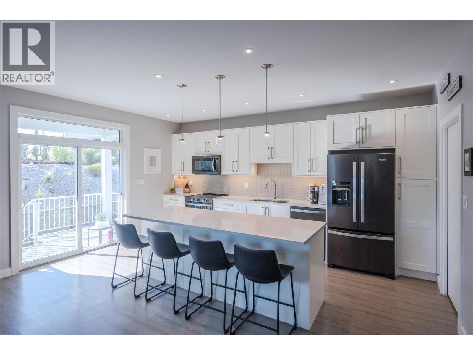 2749 Evergreen Drive, Penticton, British Columbia  V2A 2T1 - Photo 12 - 10371528