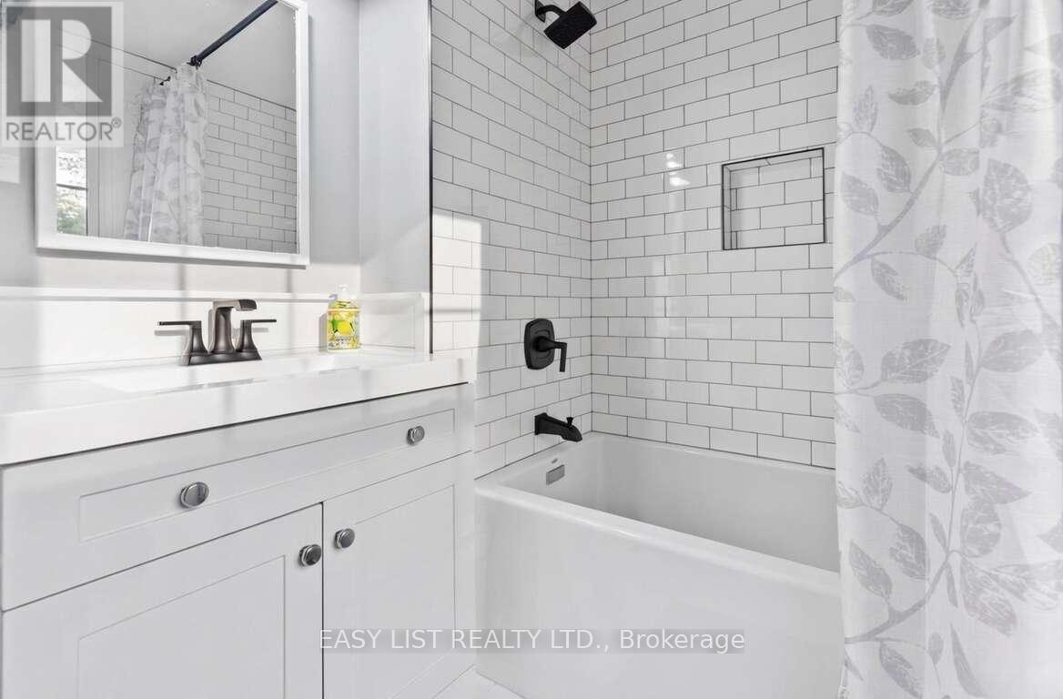 339 Sunset Drive, St. Thomas, Ontario  N5R 3C6 - Photo 17 - X12648370