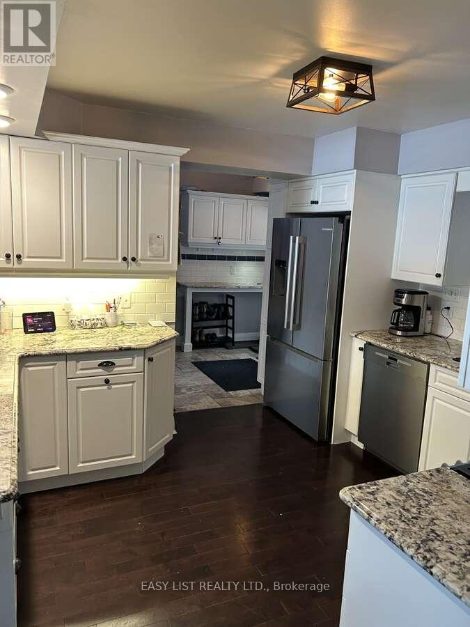 339 Sunset Drive, St. Thomas, Ontario  N5R 3C6 - Photo 7 - X12648370