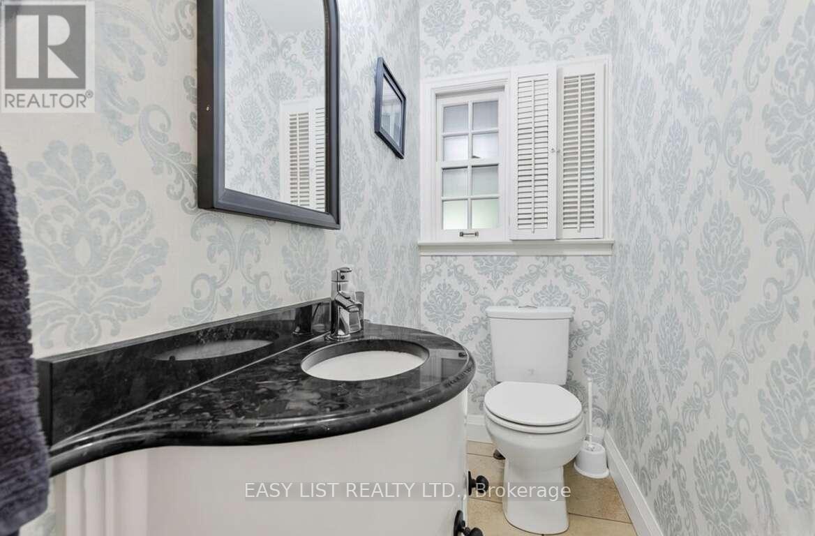 339 Sunset Drive, St. Thomas, Ontario  N5R 3C6 - Photo 9 - X12648370