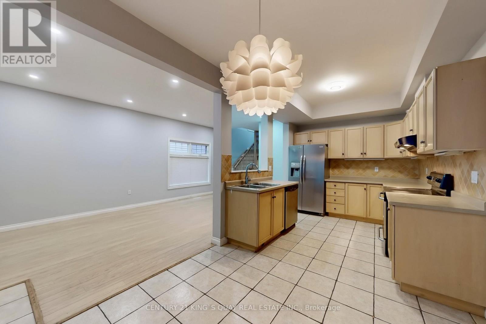 21 - 232 Stonehenge Drive, Hamilton, Ontario  L9K 1R5 - Photo 15 - X12640046