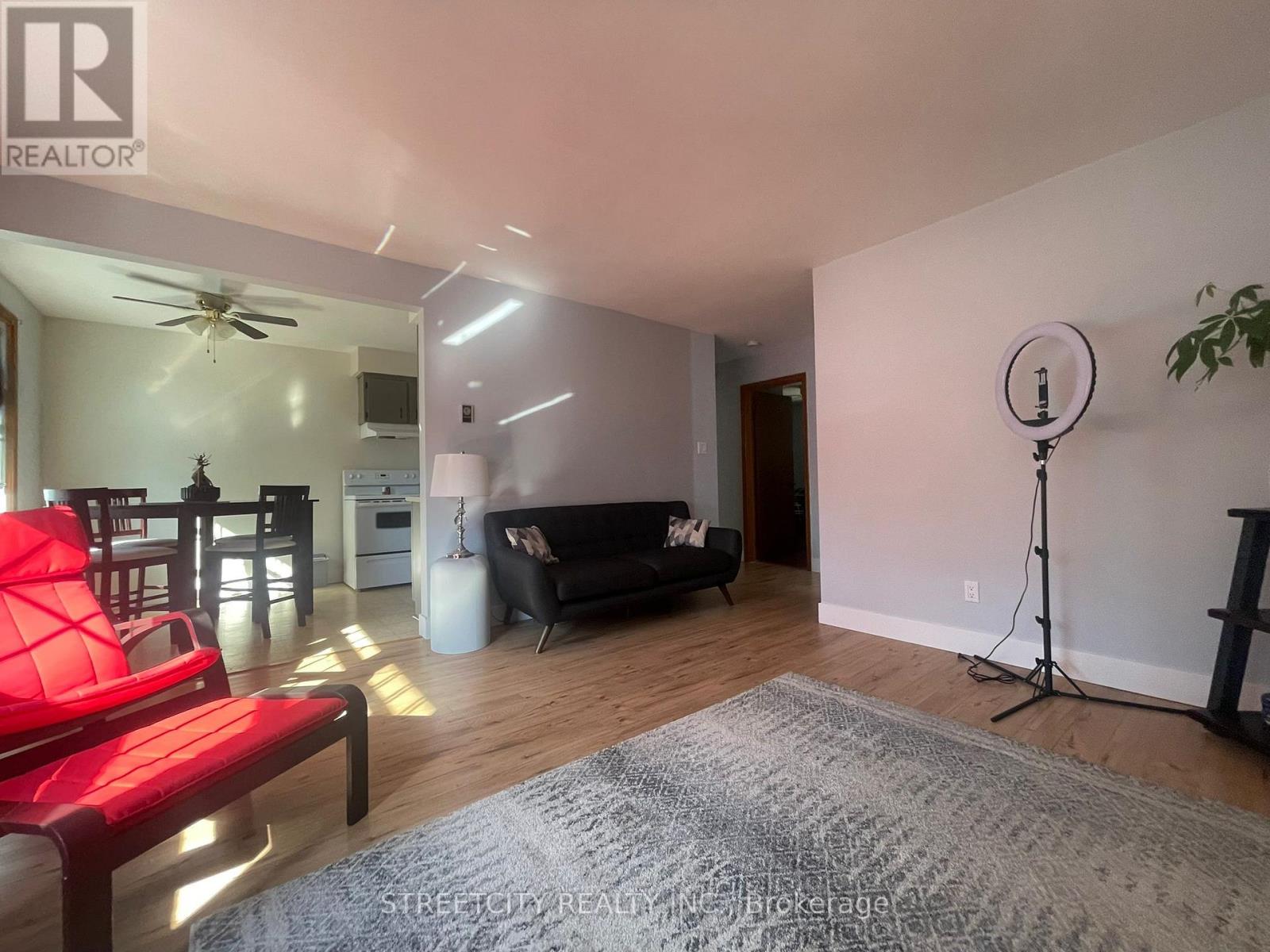 1 - 19 Johnson Place, St. Thomas, Ontario  N5P 2E9 - Photo 7 - X12648474