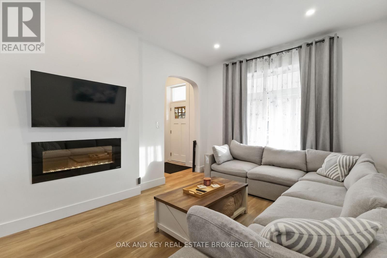 181 Wellington Street, St. Thomas, Ontario  N5R 2S3 - Photo 11 - X12648492