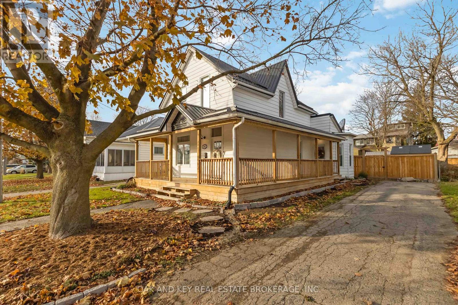 181 Wellington Street, St. Thomas, Ontario  N5R 2S3 - Photo 4 - X12648492