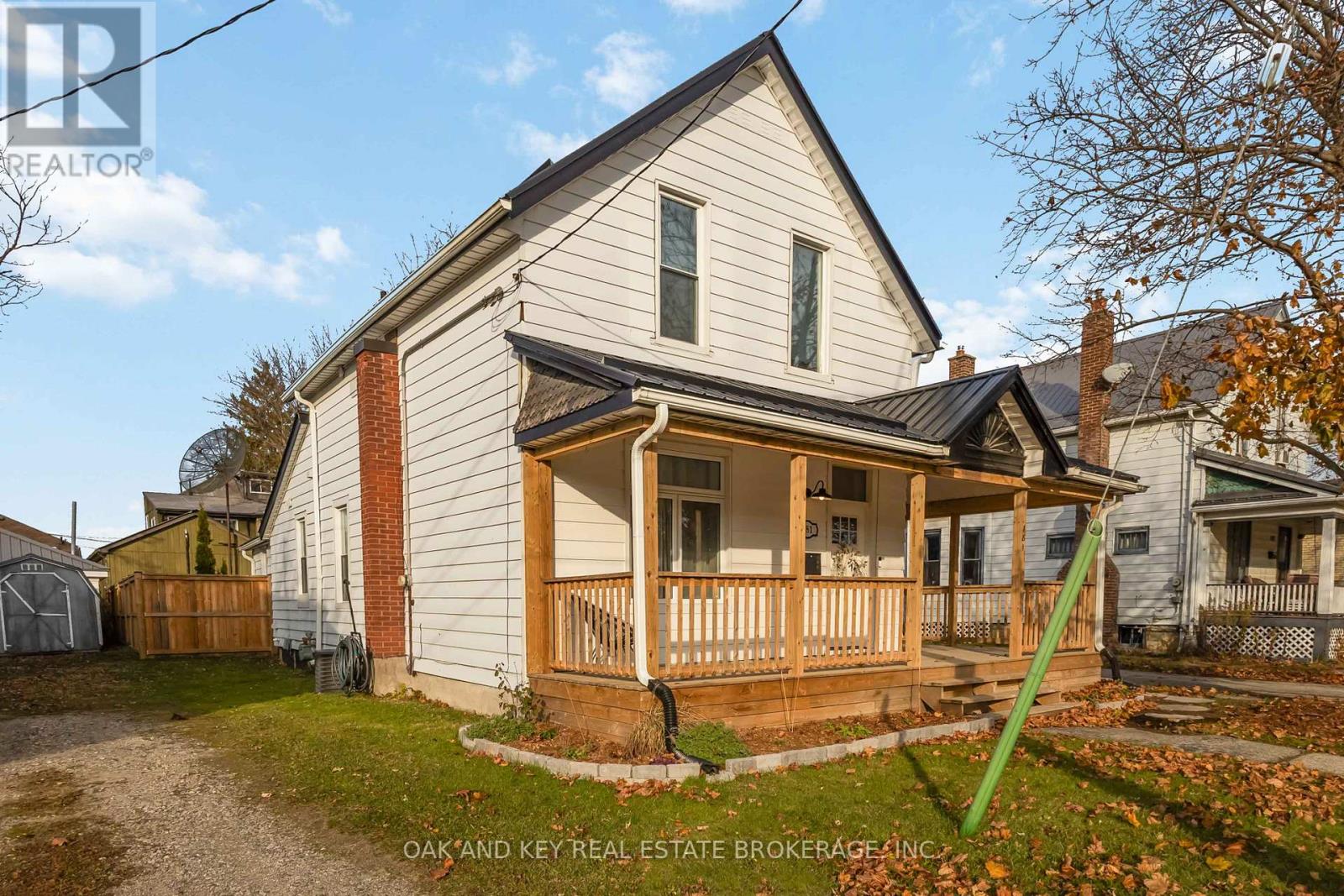 181 Wellington Street, St. Thomas, Ontario  N5R 2S3 - Photo 5 - X12648492