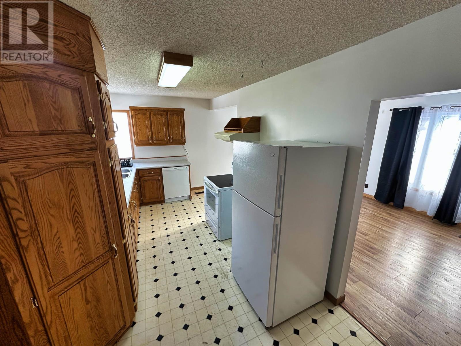 77 Rankin Street, Red Rock, Ontario  P0T 2P0 - Photo 12 - TB253676