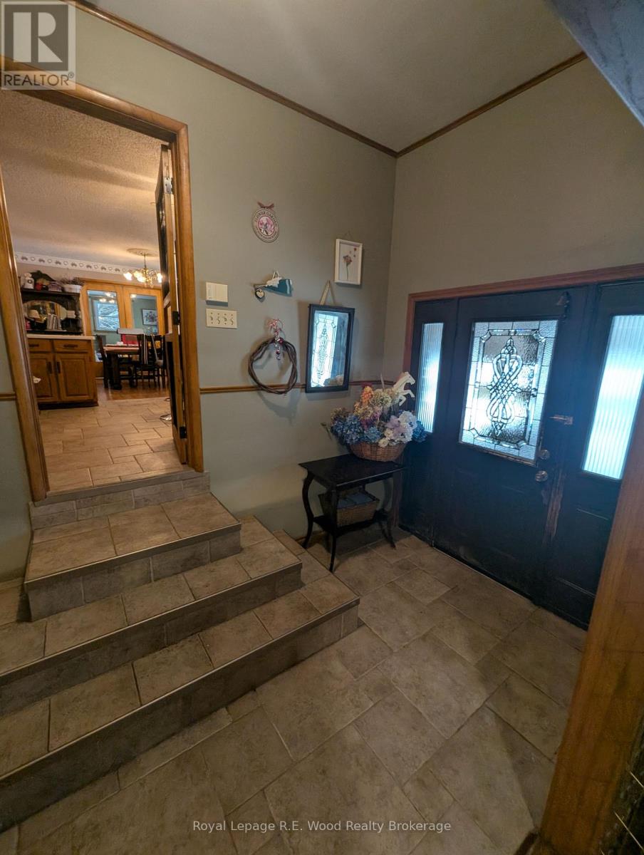 1925 1st Concession Road, Norfolk, Ontario  N4B 2W4 - Photo 17 - X12633942