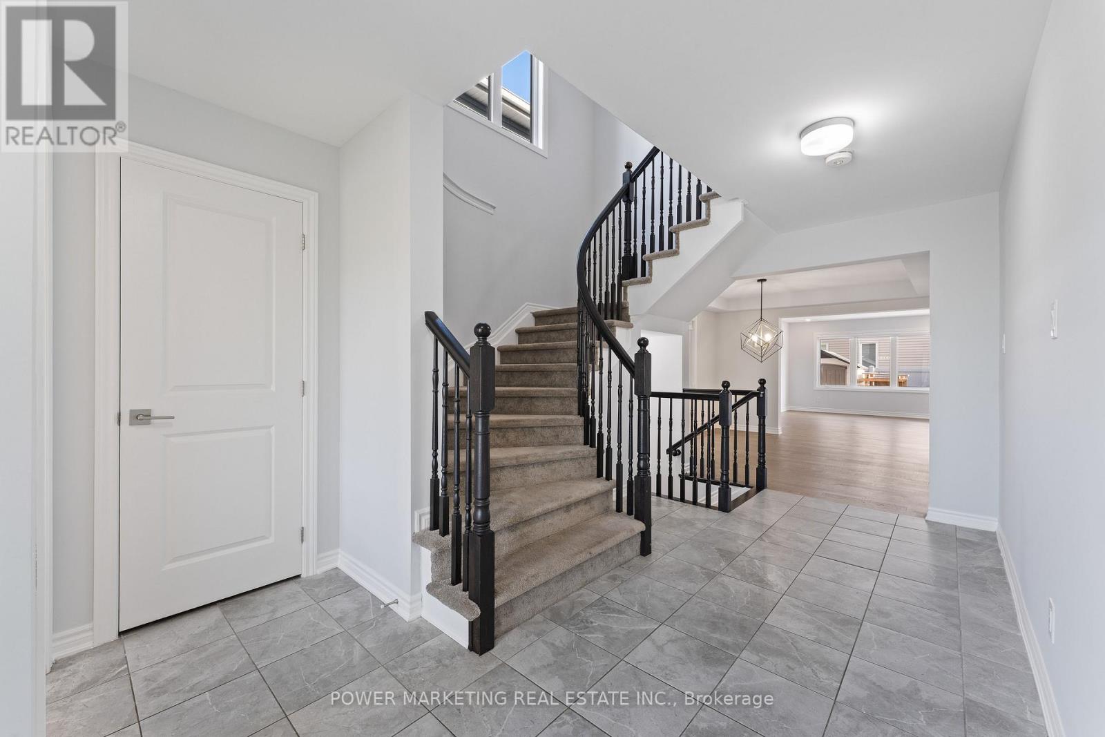 815 Henslows Circle, Ottawa, Ontario  K4A 5H6 - Photo 5 - X12648446