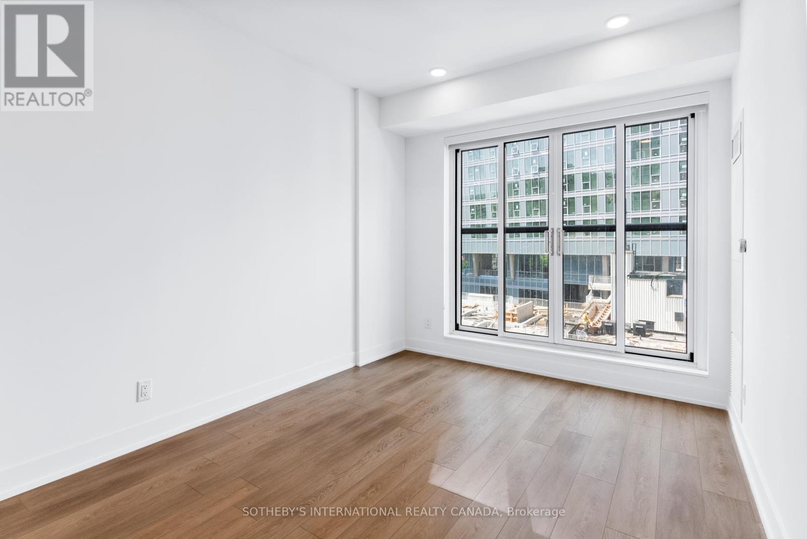 308 - 200 Redpath Avenue, Toronto, Ontario  M4P 0E6 - Photo 3 - C12641102