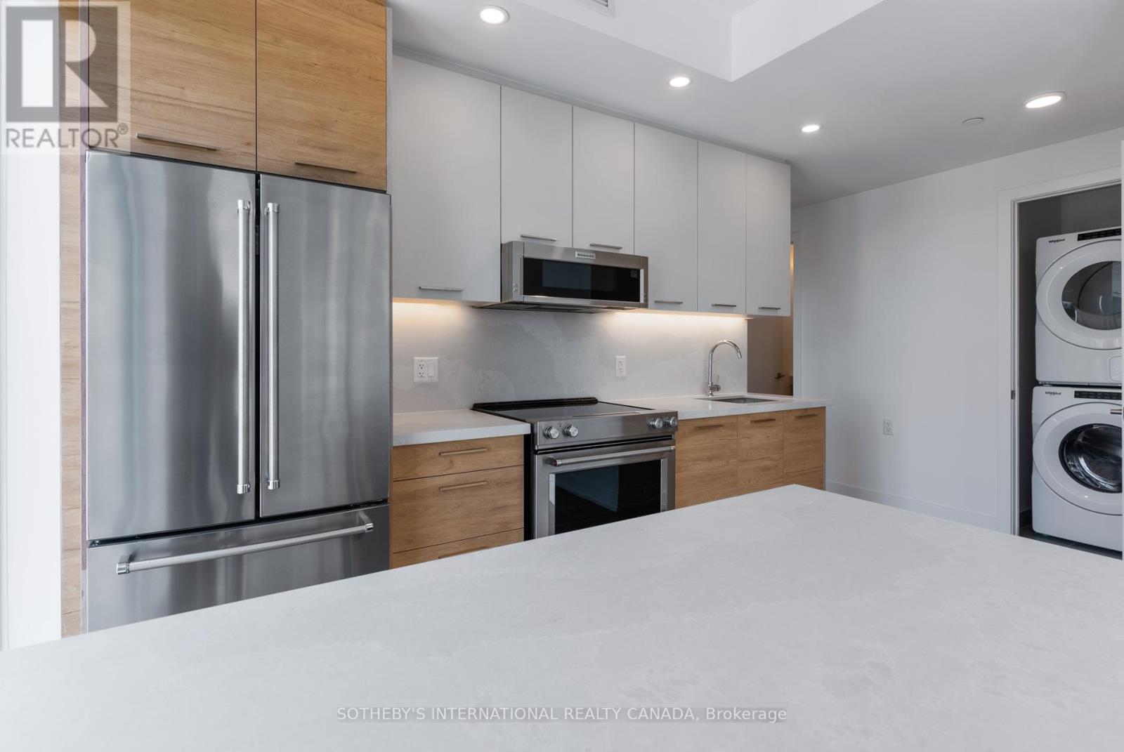 1802 - 200 Redpath Avenue, Toronto, Ontario  M4P 0E6 - Photo 5 - C12641106