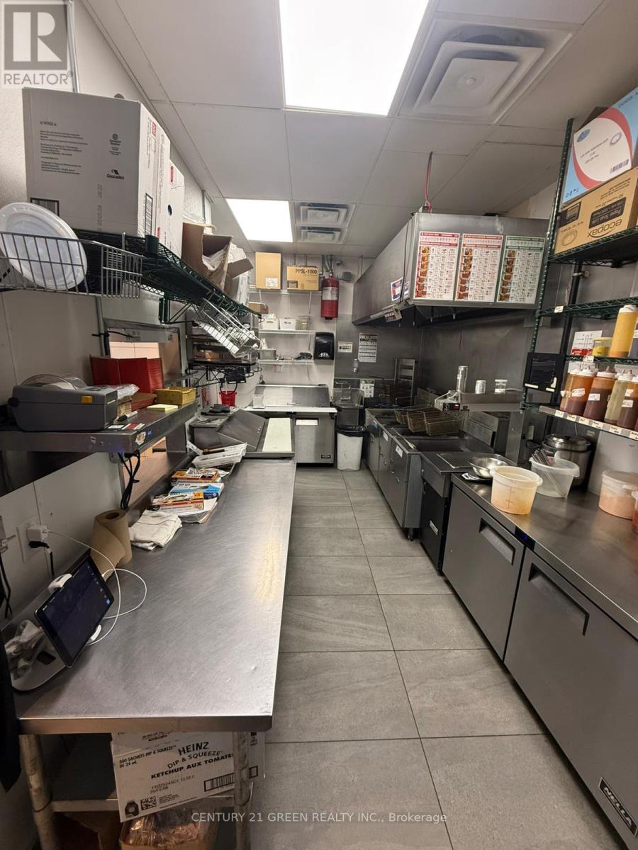 A11 - 2423 Trafalgar Road, Oakville, Ontario  L6H 6K7 - Photo 5 - W12648272