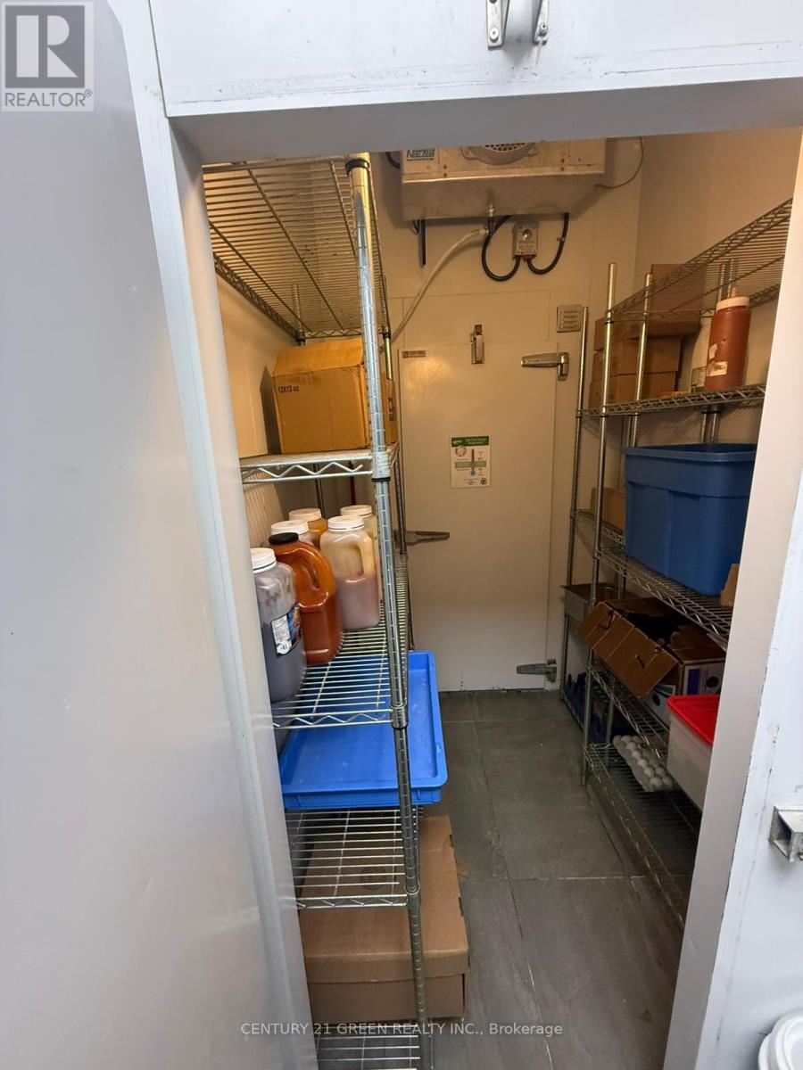 A11 - 2423 Trafalgar Road, Oakville, Ontario  L6H 6K7 - Photo 10 - W12648272