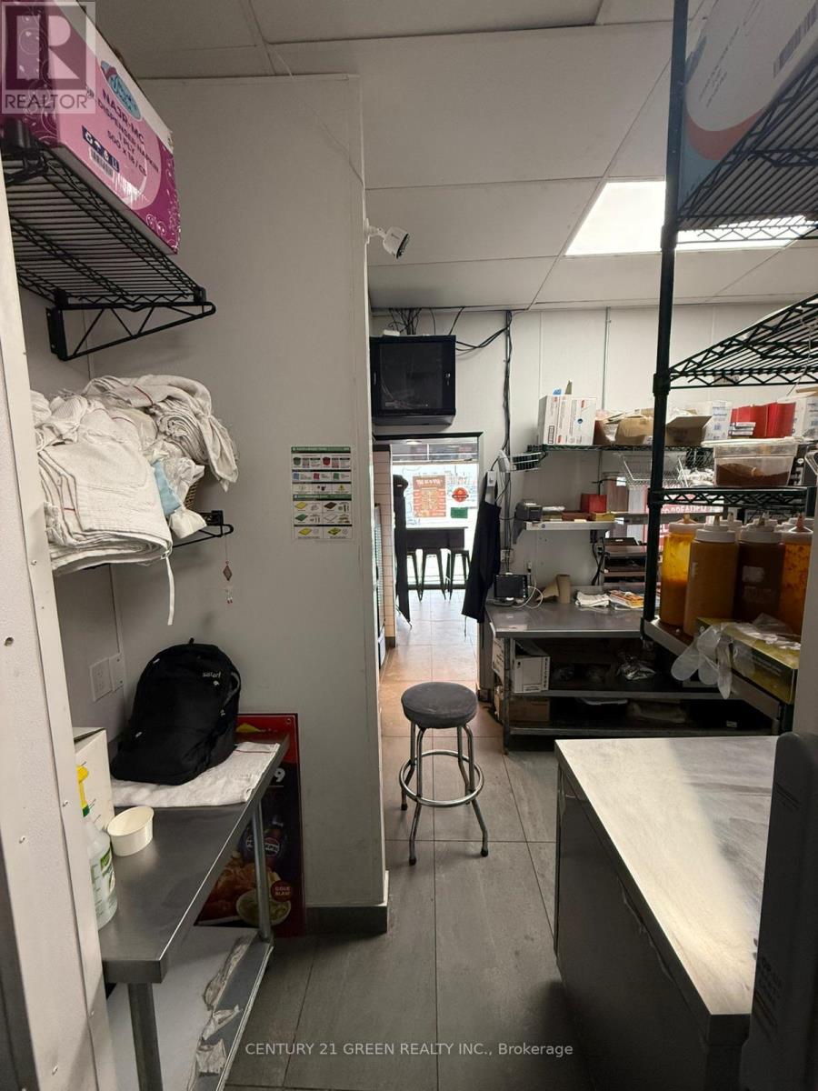 A11 - 2423 Trafalgar Road, Oakville, Ontario  L6H 6K7 - Photo 7 - W12648272