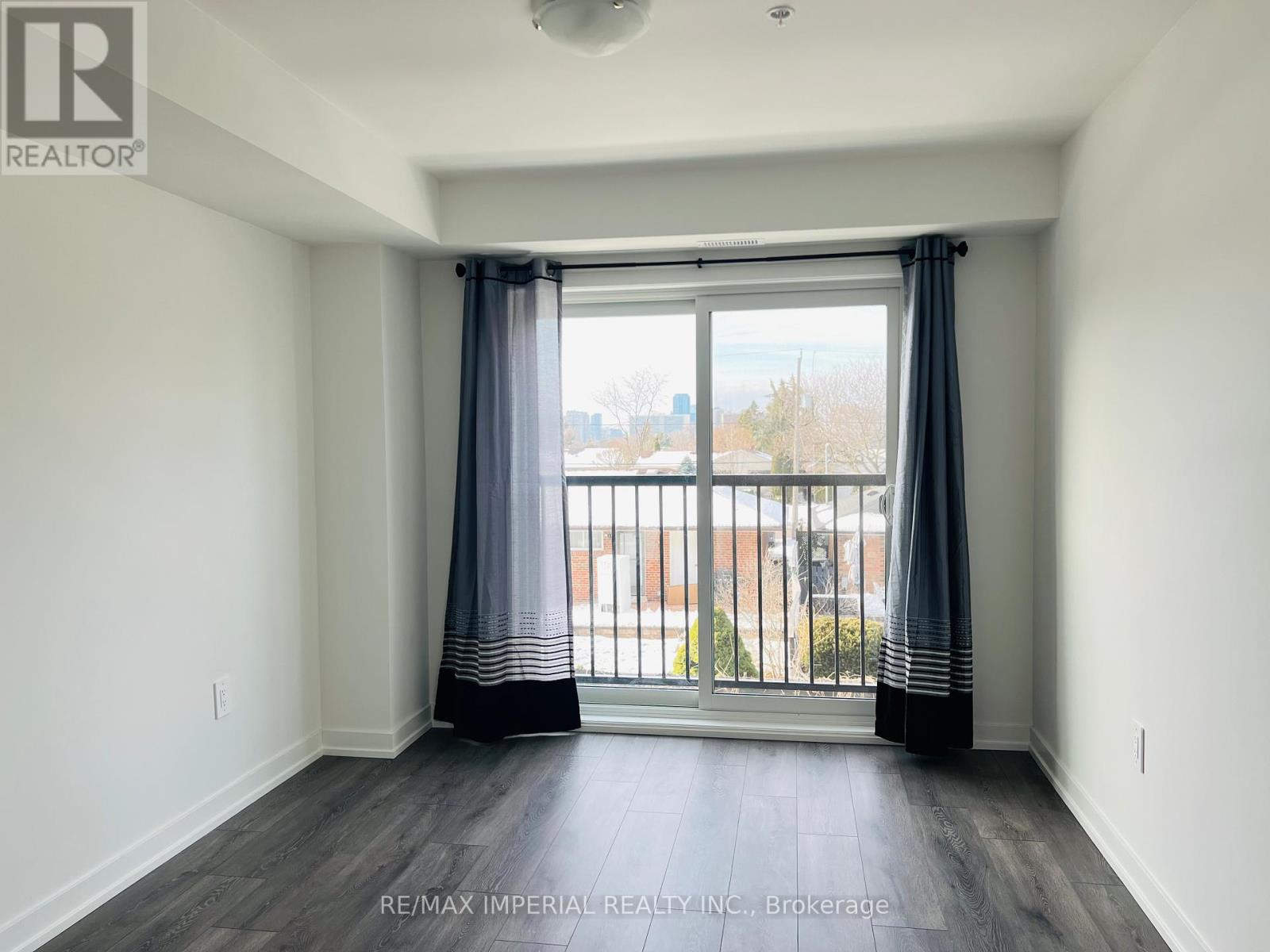 209 - 1670 Victoria Park Avenue, Toronto, Ontario  M1R 0G8 - Photo 4 - C12644290