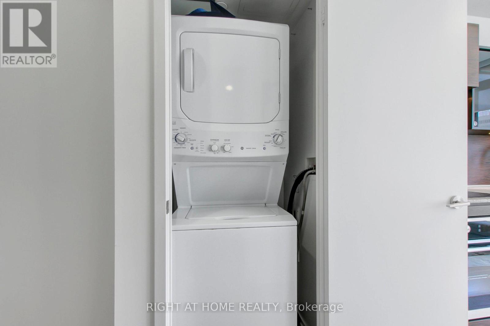 703 - 75 St Nicholas Street, Toronto, Ontario  M4Y 0A5 - Photo 25 - C12648402