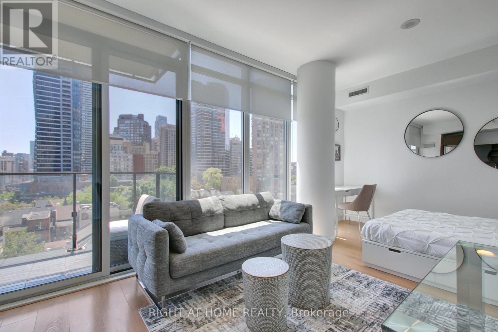 703 - 75 St Nicholas Street, Toronto, Ontario  M4Y 0A5 - Photo 5 - C12648402