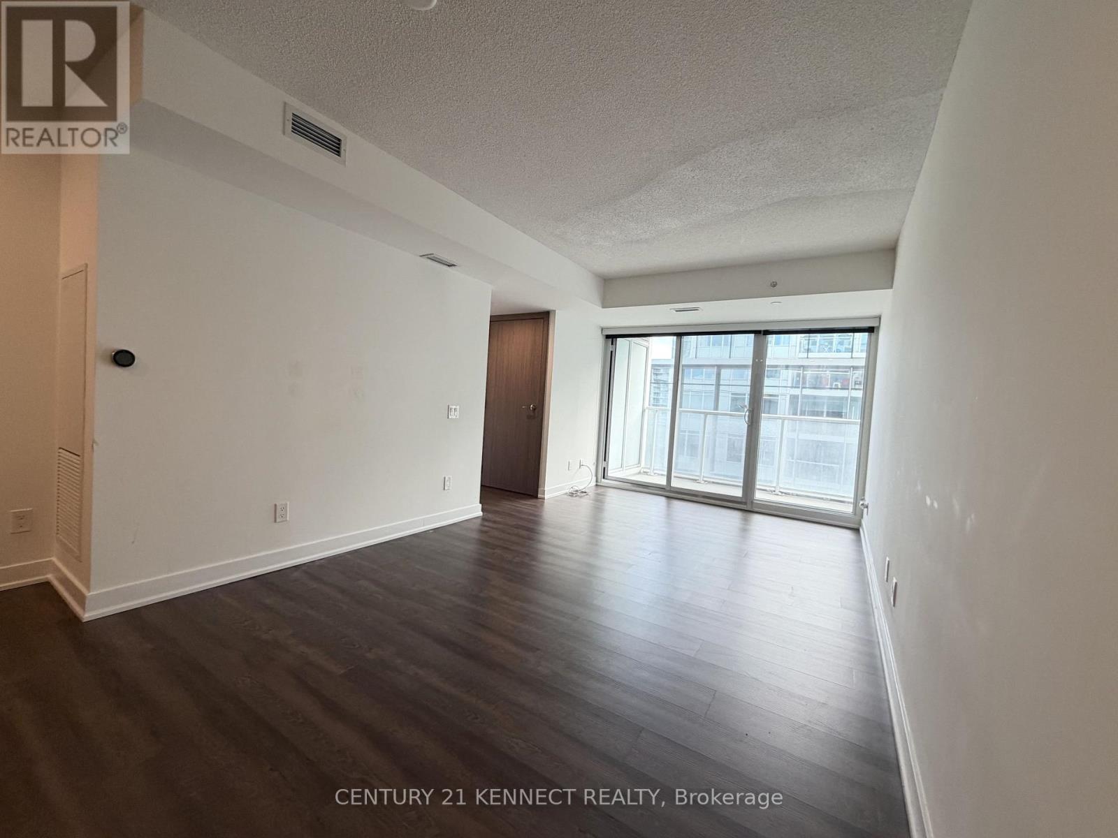 1015 - 17 Bathurst Street, Toronto, Ontario  M5V 0N1 - Photo 4 - C12648440