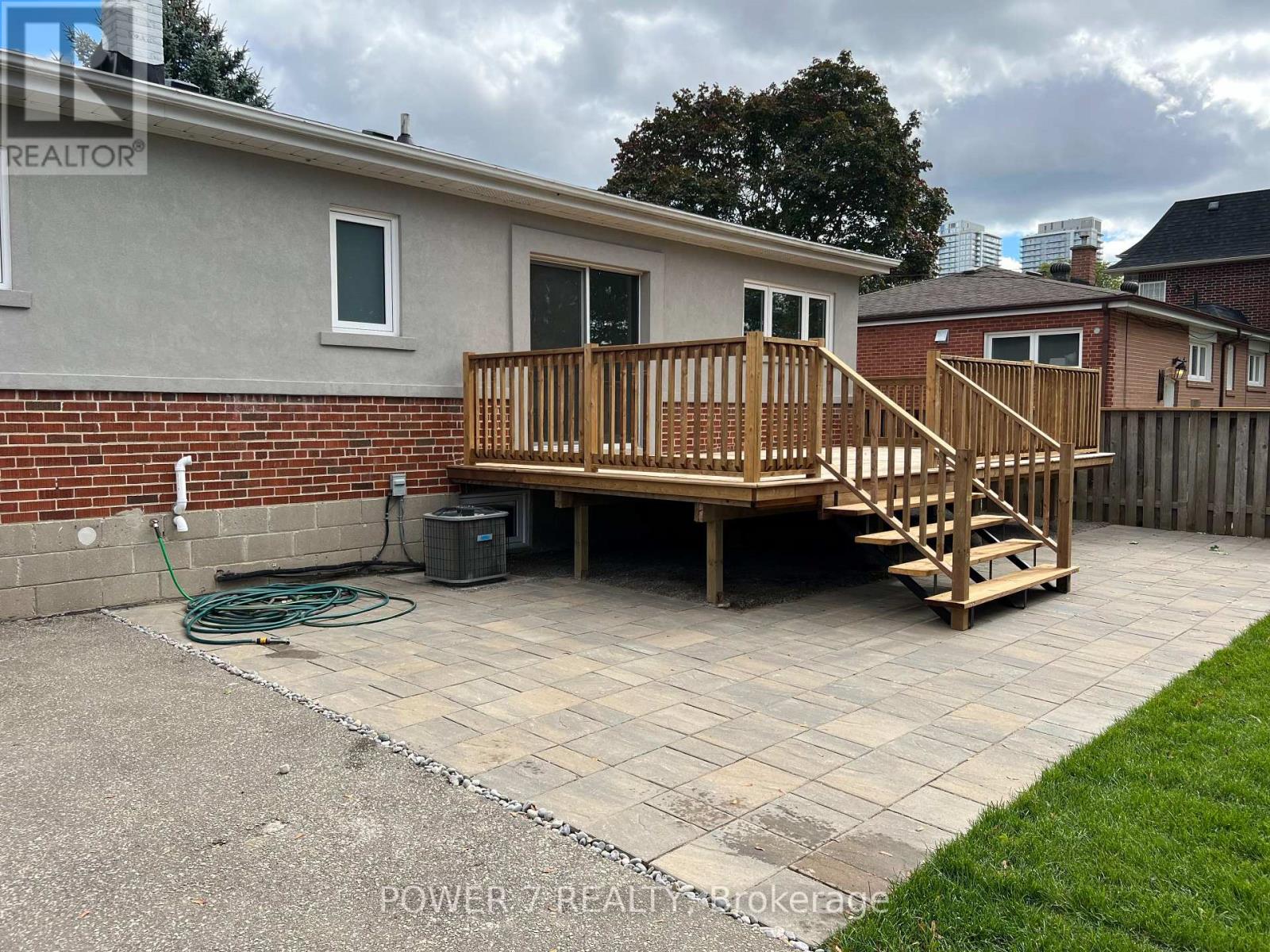 Main - 145 Earlton Road, Toronto, Ontario  M1T 2R8 - Photo 14 - E12648434