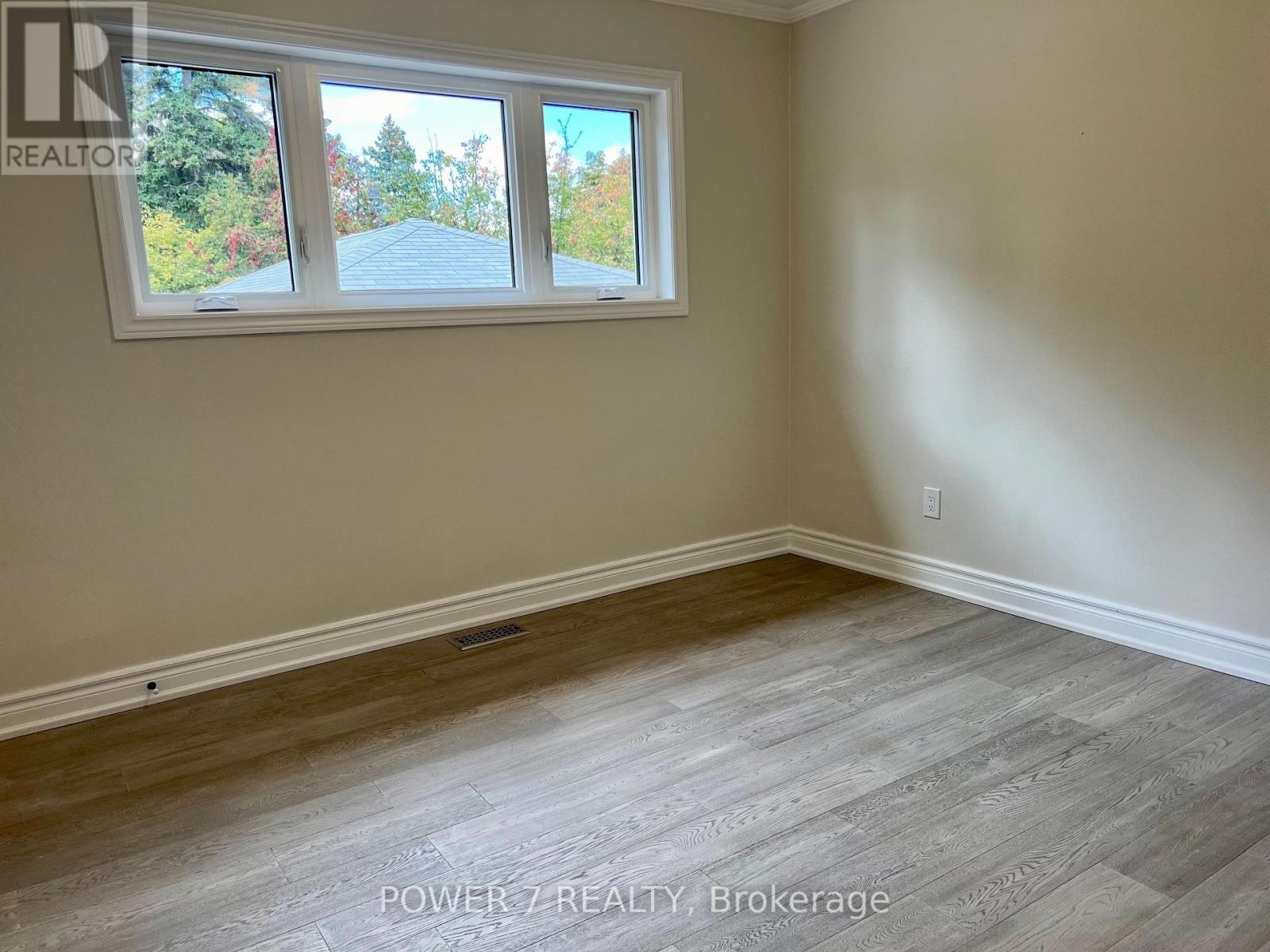 Main - 145 Earlton Road, Toronto, Ontario  M1T 2R8 - Photo 9 - E12648434